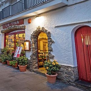 Hostal La Tina